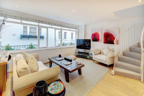 4 bedroom terraced house for sale - Ebury Mews, Belgravia, London, SW1W