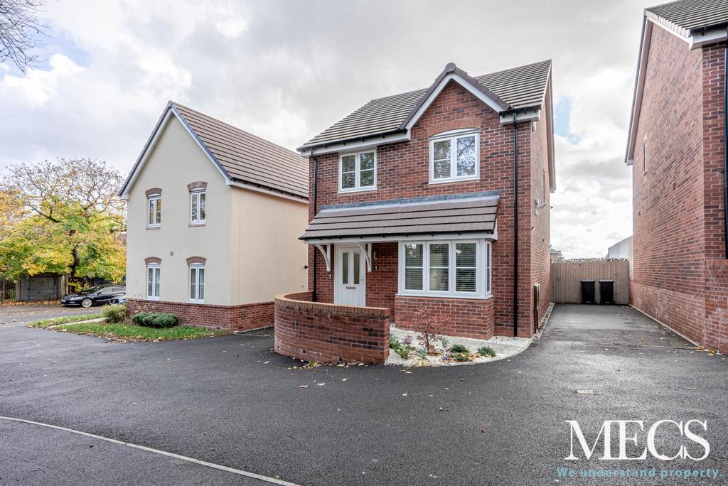 Pugh Croft, Erdington, B24 9AU 3 bed detached house £325,000