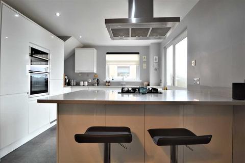 31 Fenwick Drive, Hamilton, ML3 7YG