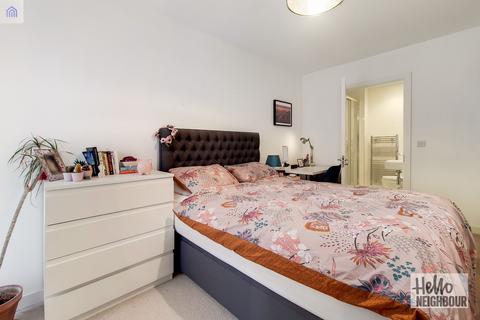 2 bedroom apartment to rent, Cadmium Square, London, E2