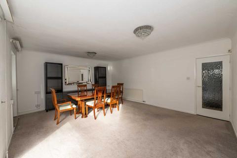 2 bedroom flat for sale - Eccleston Place, Salford