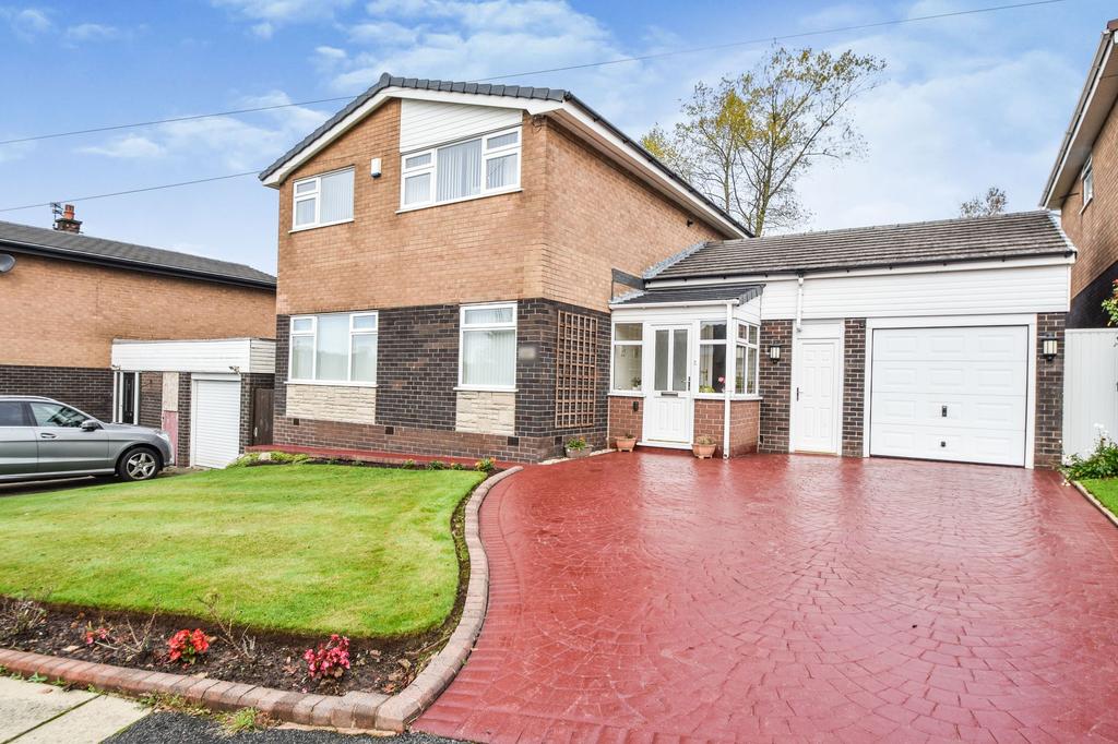 Sunny Bank Road, Bury, BL9 4 bed detached house £480,000