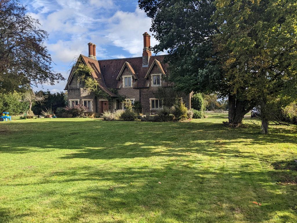 Houses For Sale Ringshall Berkhamsted at William Link blog
