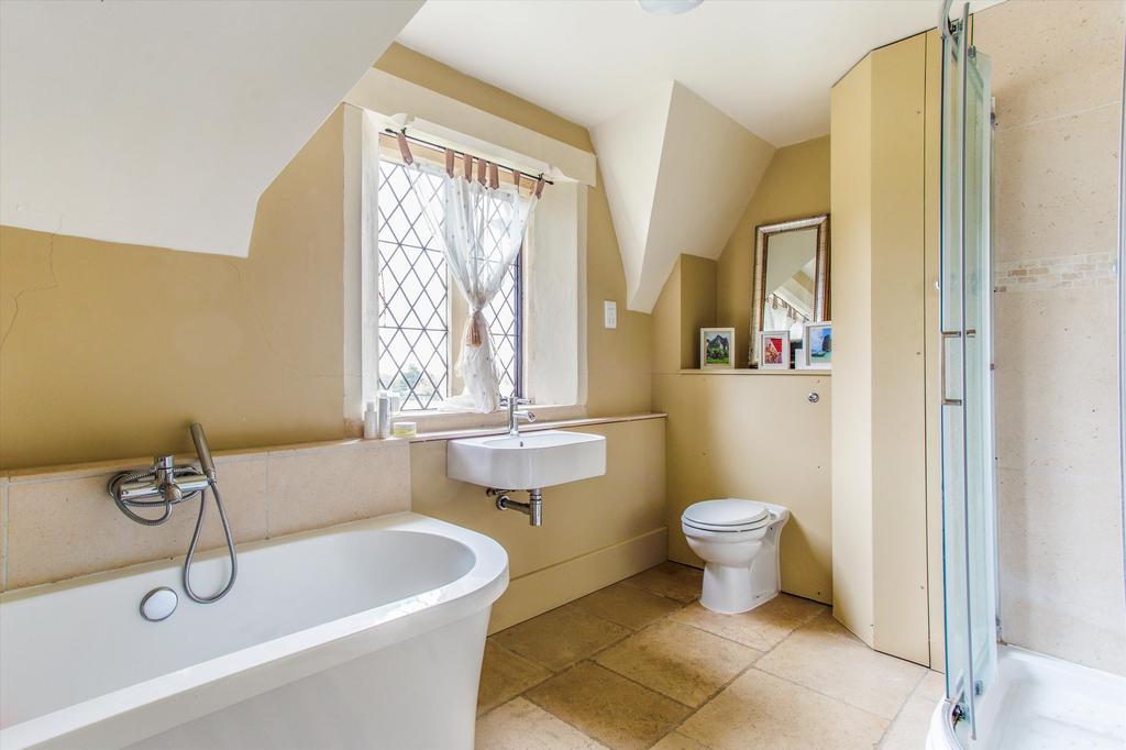 Family bathroom.