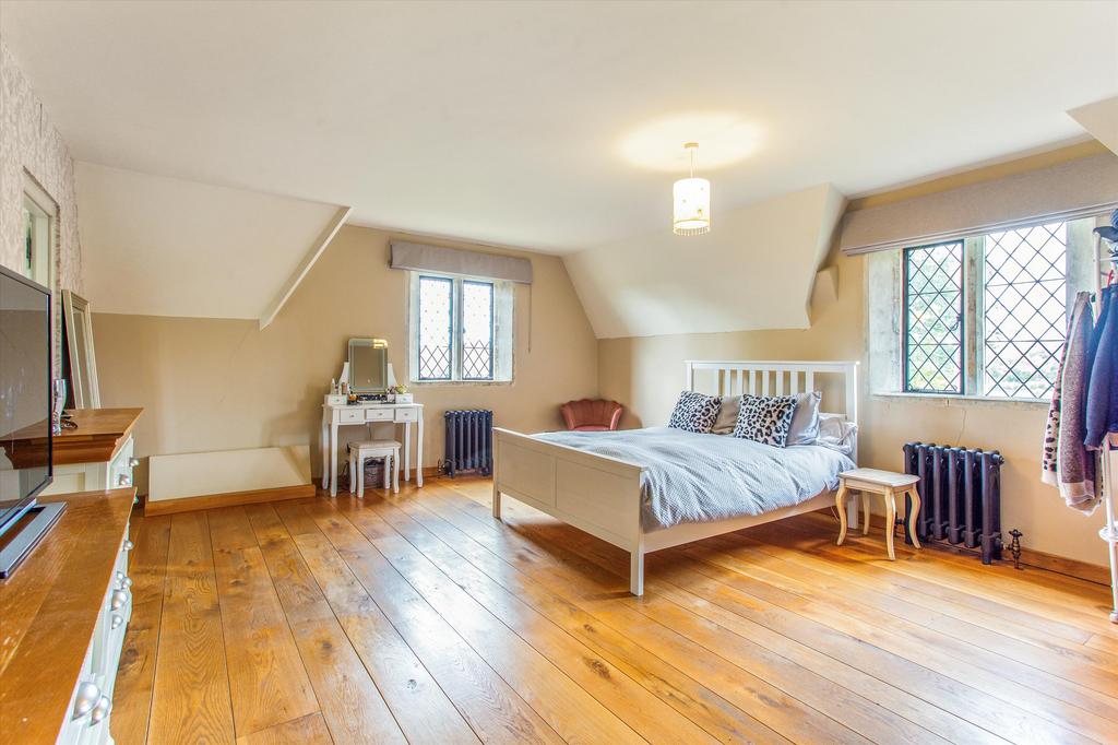 Large bedrooms.