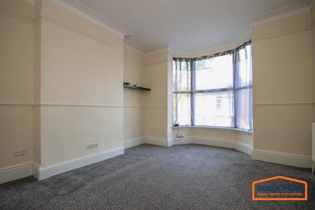 Rowley Street, Walsall, WS1 4 bed terraced house £900 pcm (£208 pw)