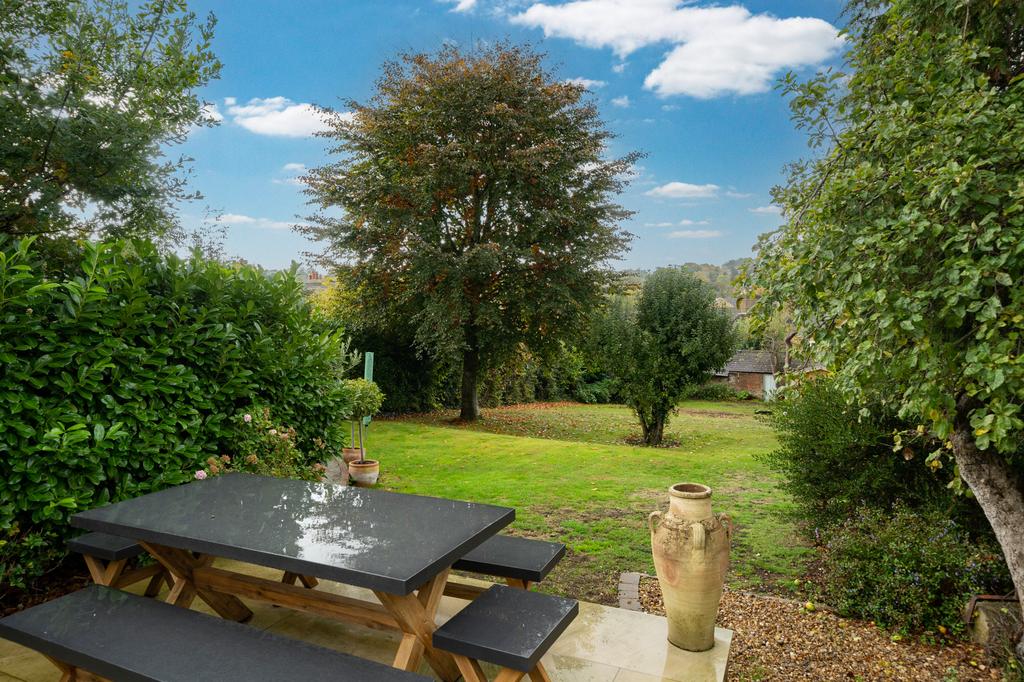 Ellesmere Road, Berkhamsted HP4 3 bed end of terrace house £875,000