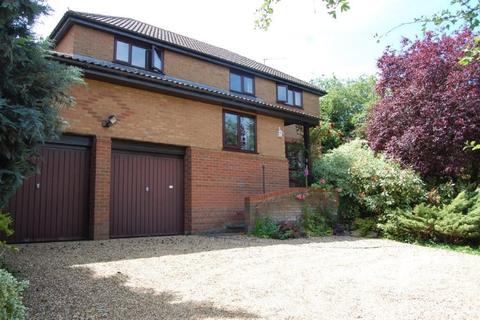 4 bedroom detached house to rent - Tebbitt Close, Long Buckby, Northampton NN6 7YL