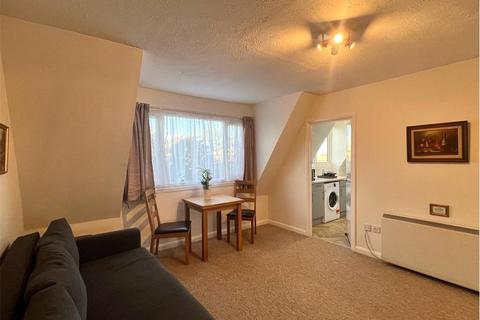 Studio to rent, Abbeyfields Close, Ealing, NW10