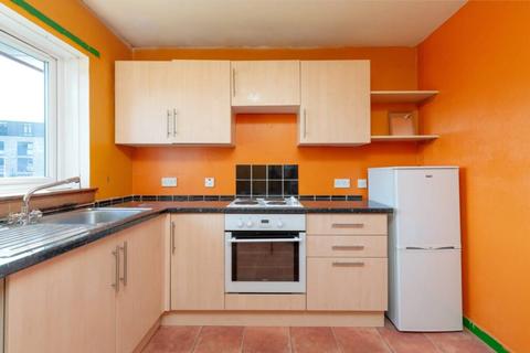 24/8 Allanfield, Edinburgh, EH7 5YQ