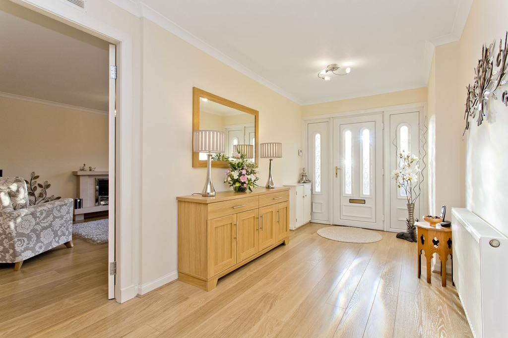 6 Alexander Place, Irvine, North Ayrshire KA12 0UR 3 bed bungalow for