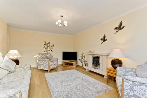6 Alexander Place, Irvine, KA12 0UR