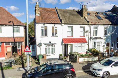 126 New Road, London, E4 9SY