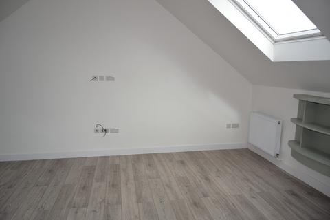 2 bedroom apartment to rent, Ashley Cross, Poole