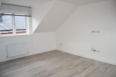 2 bedroom apartment to rent, Ashley Cross, Poole