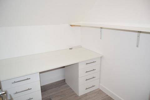 2 bedroom apartment to rent, Ashley Cross, Poole