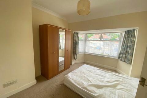 26 Beverley Grove, Birmingham, B26 3HT