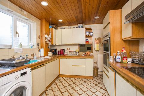 56 Fermor Way, Crowborough, TN6 3BJ