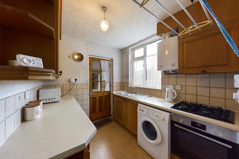 155 Dolphins Road, Folkestone, CT19 5QA