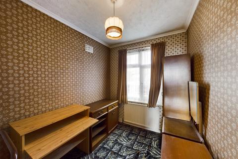 155 Dolphins Road, Folkestone, CT19 5QA