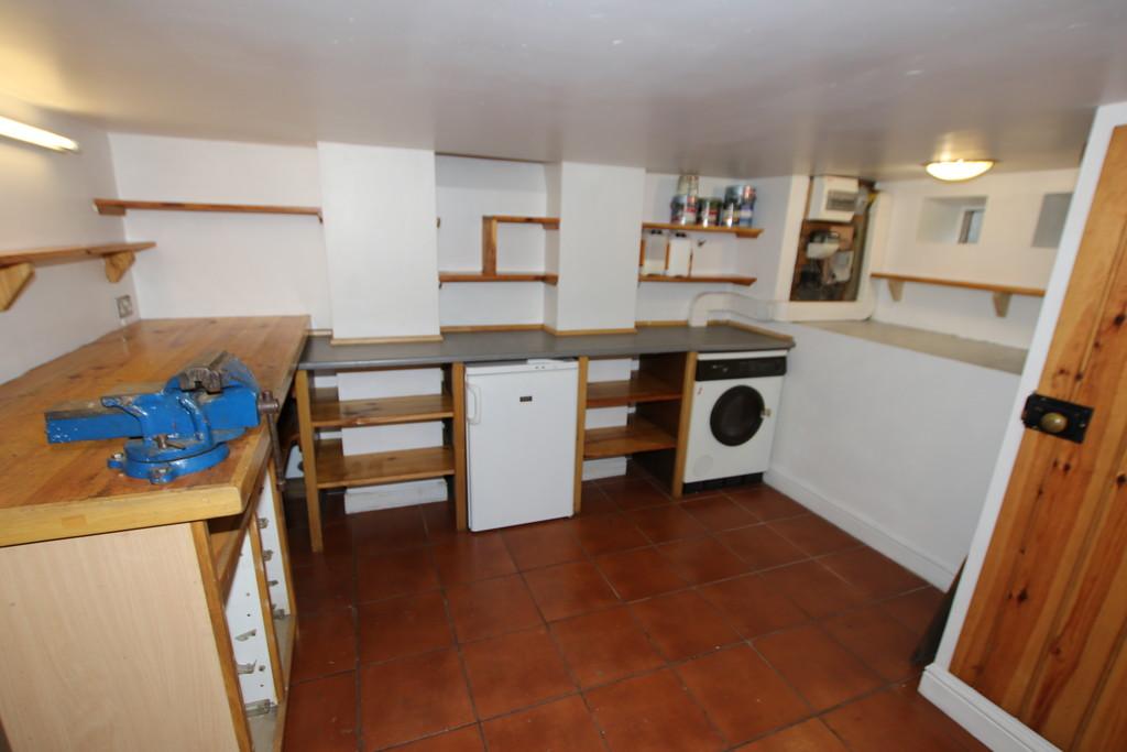 House in Sheffield, Hangingwater, Ranmoor - View 4