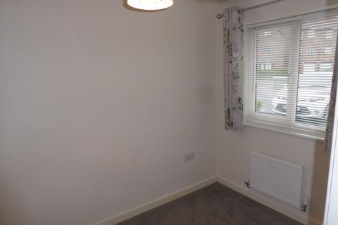 2 bedroom semi-detached bungalow to rent, Chillingham Road, Winsford