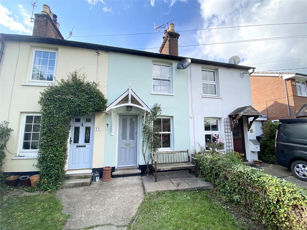 Norfolk Lane, Mid Holmwood, Dorking... 2 bed terraced house £1,500