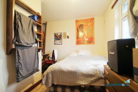 4 bedroom terraced house to rent, Ridgefield Road, Cowley