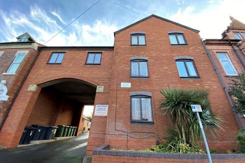 2 bedroom apartment to rent, Lea Street, Kidderminster
