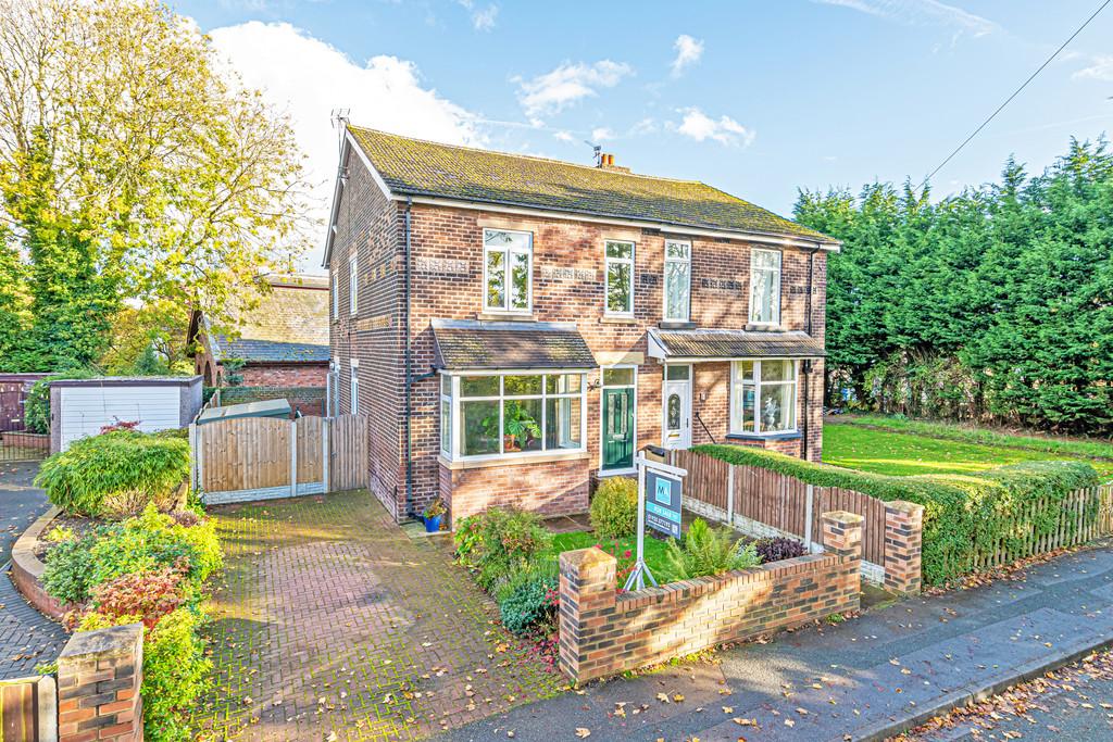 Finlay Avenue, Penketh, Warrington... 3 bed semidetached house £330,000