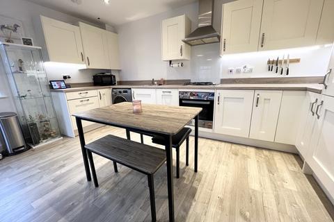 14 Badger Close, Brackley, NN13 6QX