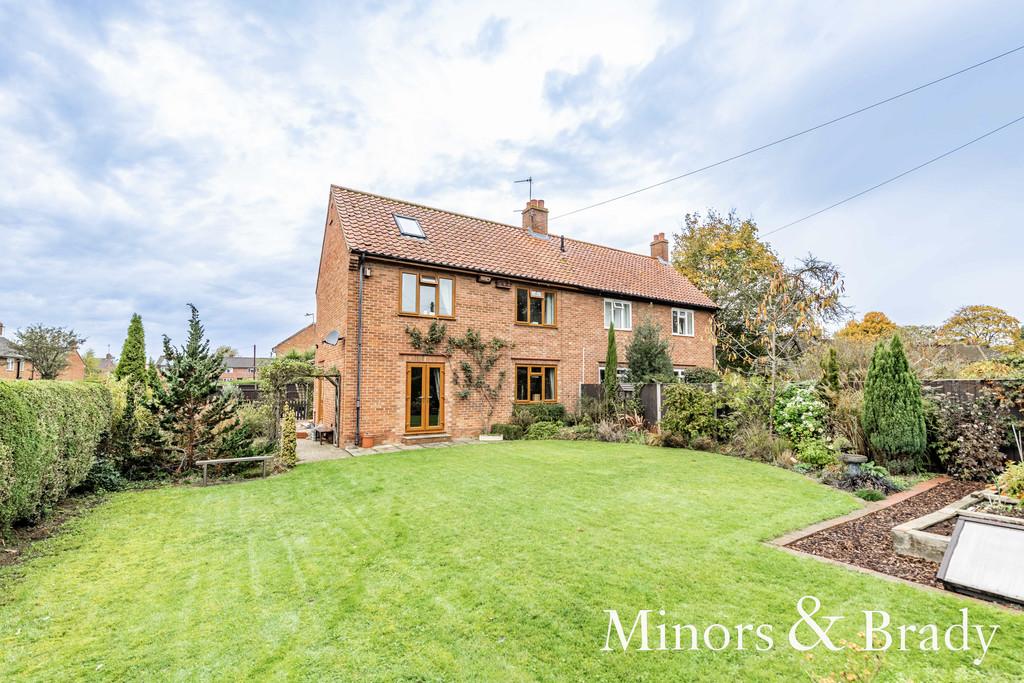 Stocks Lane, Blofield 3 bed semidetached house for sale £375,000