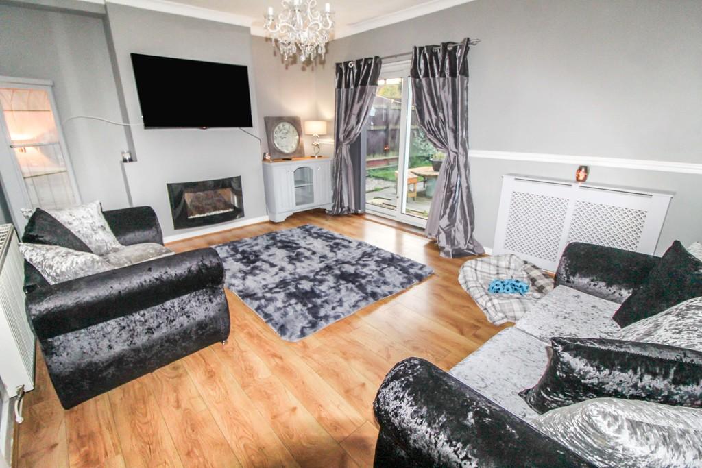 Cowpen Hall Road, Blyth 2 bed semidetached house £550 pcm (£127 pw)