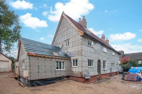 5 bedroom detached house for sale - Wyddial Road, Buntingford, Hertfordshire, SG9