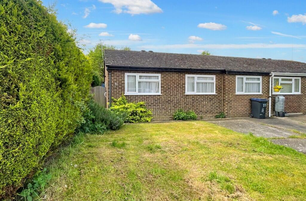 Steed Close, Herne Bay 3 bed semidetached bungalow for sale £299,950