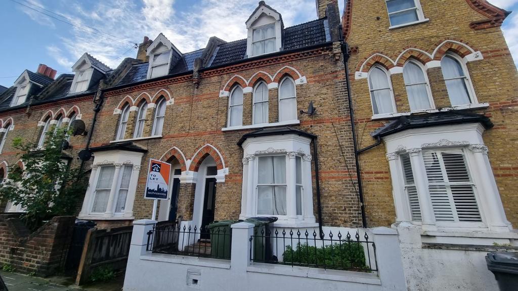 Ducie Street, London, SW4 7RW 5 bed terraced house - £4,975 pcm (£1,148 pw)