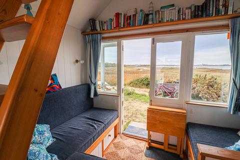undefined, Mudeford Sand Spit, Hut 196a