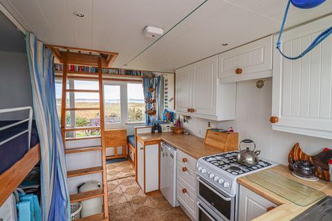 undefined, Mudeford Sand Spit, Hut 196a