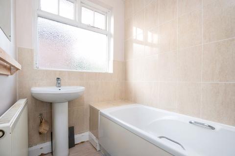 140 Court Road, Orpington, BR6 0PY