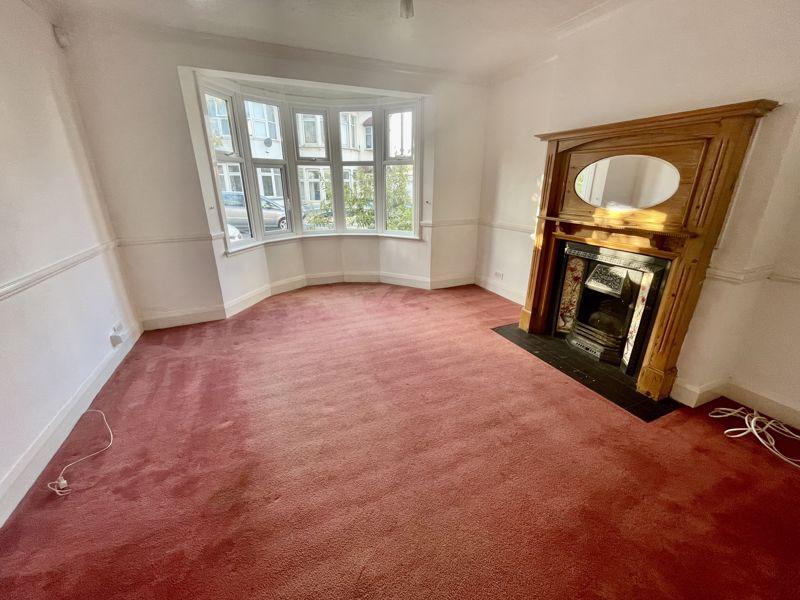 Fleetwood Avenue, WestcliffOnSea 3 bed terraced house £345,000