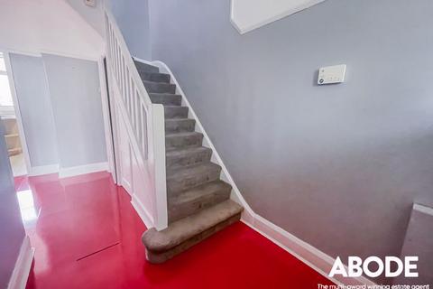 3 bedroom terraced house for sale, Fleetwood Avenue, Westcliff-On-Sea