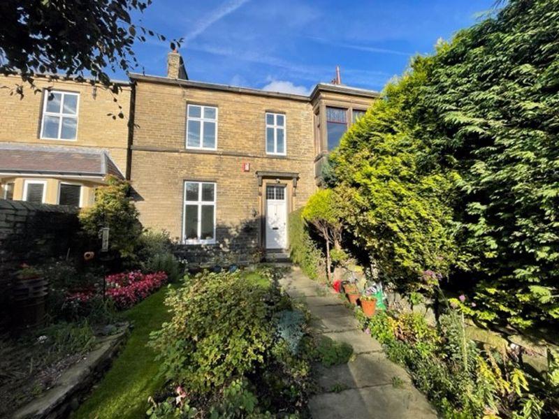 Savile Park, Halifax 4 bed terraced house £285,000