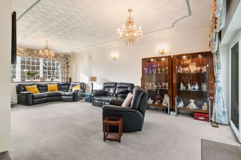 2 Boscobel Road, Birmingham, B43 6BB