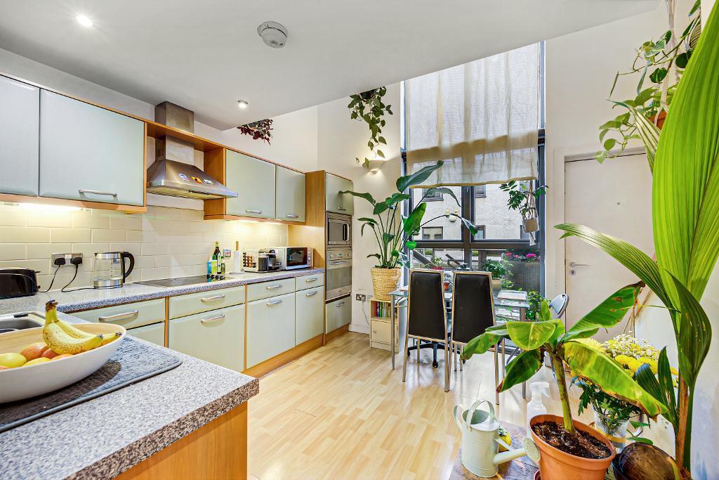 Newton Street, Manchester, M1 1ER 2 bed apartment £245,000