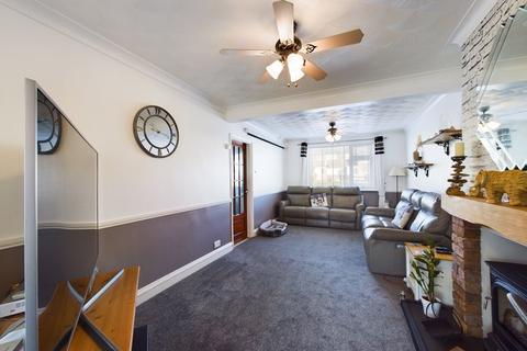 120 High Street, Aveley, South Ockendon, RM15 4BX