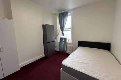 1 bedroom in a house share to rent, Stoke Newington Church Street, Stoke Newington N16