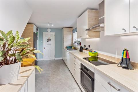 42 Bowness Avenue, Didcot, OX11 8NE