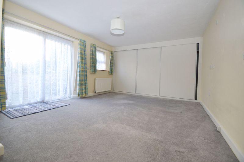 Double Size Bedroom