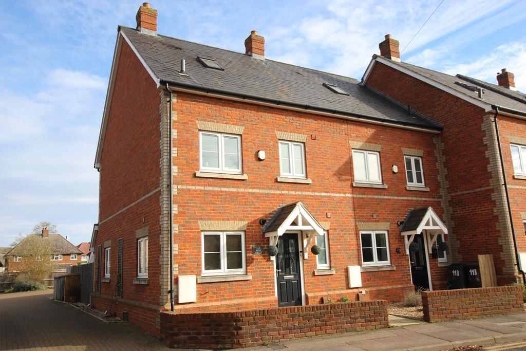 High Street, Langford, Biggleswade, SG18 4 bed end of terrace house £