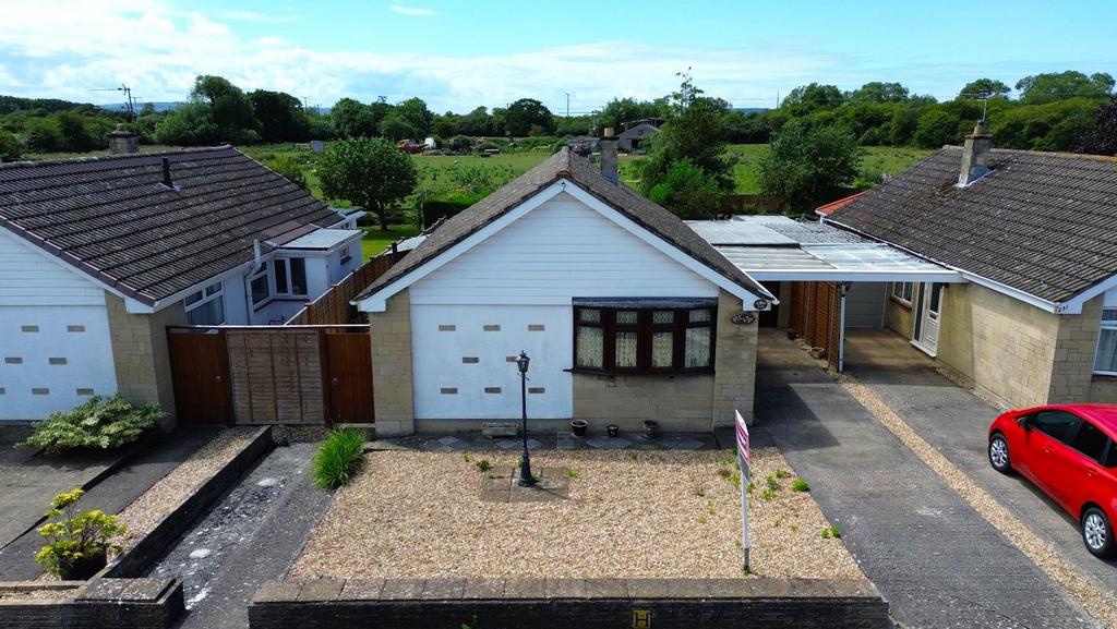 Detached bungalow with views over Yatton's countryside 3 bed detached